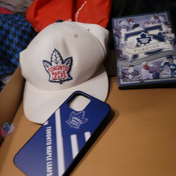 Maple leafs - Picture 8 of 12